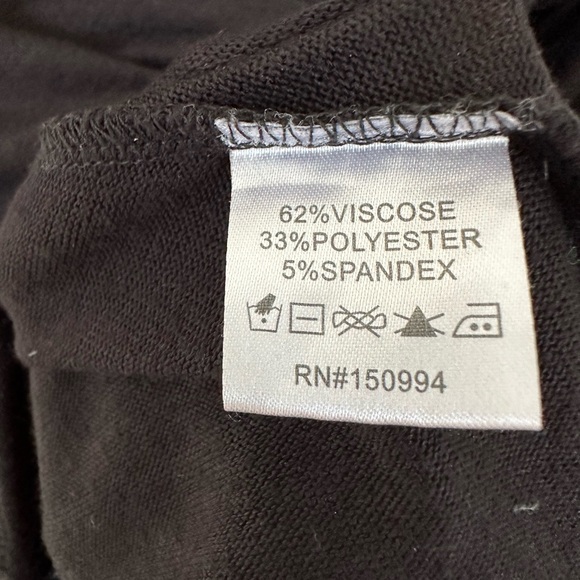 Belldini Black Knit Blouse Gold Rivets Neckline & Exposed Back Zipper Size 1X - Picture 12 of 13